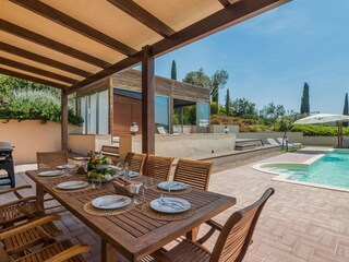 Villa Monsampietro Morico Buitenaudio-opname 13