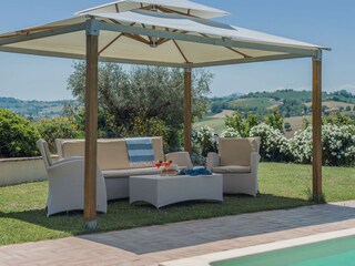 Villa Monsampietro Morico Buitenaudio-opname 16