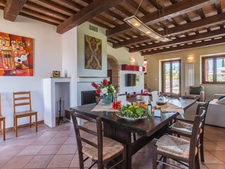 Villa Monsampietro Morico Caratteristiche 20