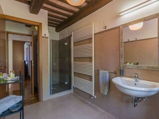 Villa Monsampietro Morico Caratteristiche 32