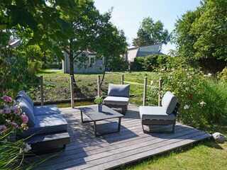 Extra Terrasse am Teich