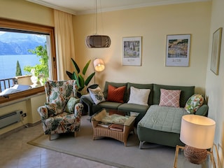 Living area with panoramic window