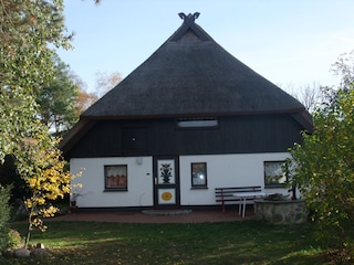 Altes reedgedecktes Fischerhaus, 200 Jahre alt.