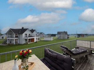 Südbalkon mit Sonnenliege
