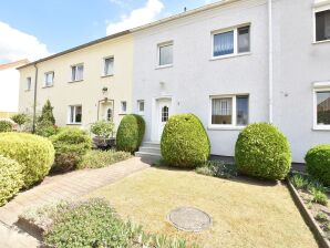 Holiday house Ferienhaus mit Sonnenschirm in Wismar DE - Wismar - image1