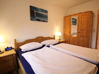 Schlafzimmer mit Doppelbett