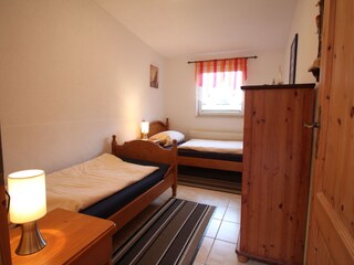 2. Schlafzimmer