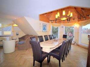 Ferienhaus mit 4 App. für 10-18 Personen - Zingst - image1