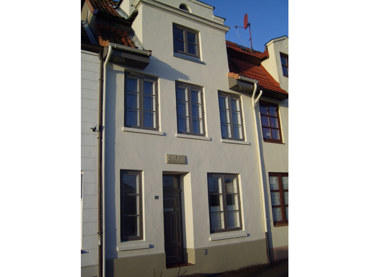 Altstadtferienhaus An Der Wakenitzmauer Lubeck Altstadt Familie