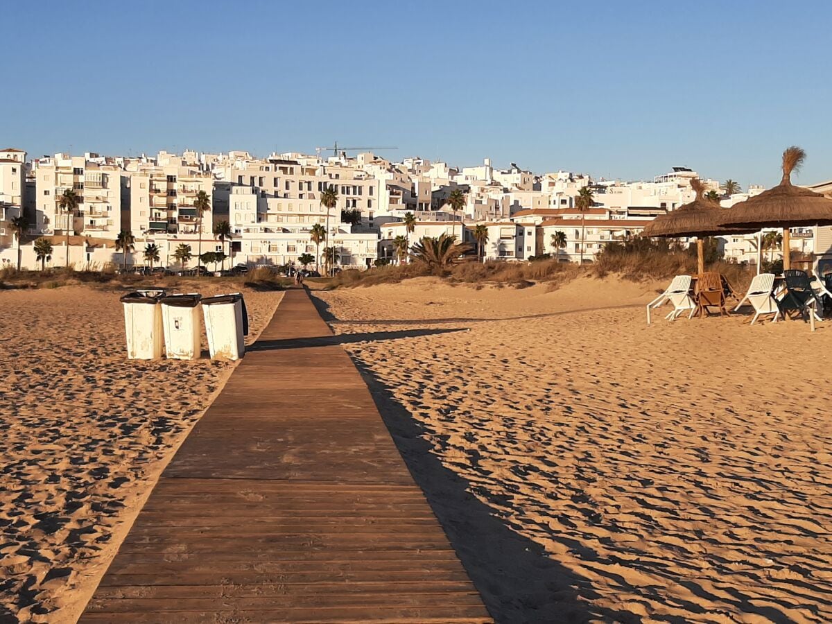 Playa los Bateles in Conil de la Frontera