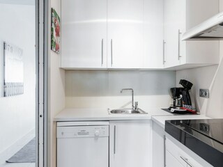 Apartment Bedar Features 28