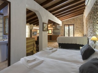 Casale Lloseta Caratteristiche 27