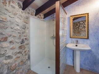 Casale Lloseta Caratteristiche 35