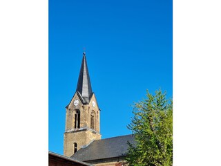 Blick auf die Dorfkirche