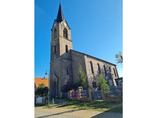 Dorfkirche am Dorfplatz