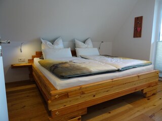 Schlafzimmer 1 mit Doppelbett