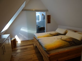 Schlafzimmer 2 mit Doppelbett