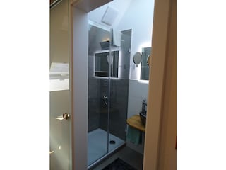 Bad 2 bei Schlafzimmer 2