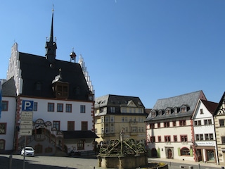 Pößneck  Marktplatz mit Rathaus