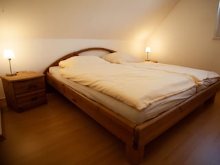 Schlafzimmer im OG