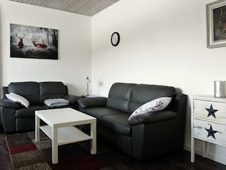2- und 3-Sitzer-Sofa