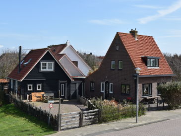 Ferienhaus "Unter dem Leuchtturm" - av6001