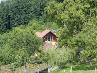 Blick auf Wohnung, Wohnzimmerfenster