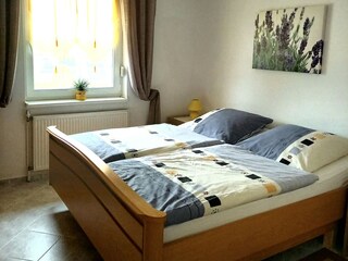 Wohnung 1: Schlafzimmer 2