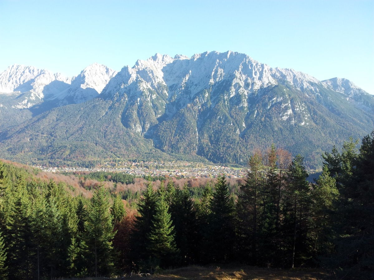 Blick vom Kranzberg nach Mittenwald