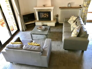 Ferienwohnung Cortemilia Wohnzimmer 19