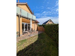 Blick auf die überdachte Terrasse