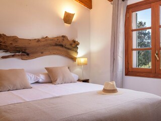 Cottage Pollensa Features 20