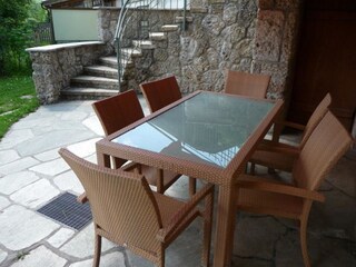 Eatingplace in the garden