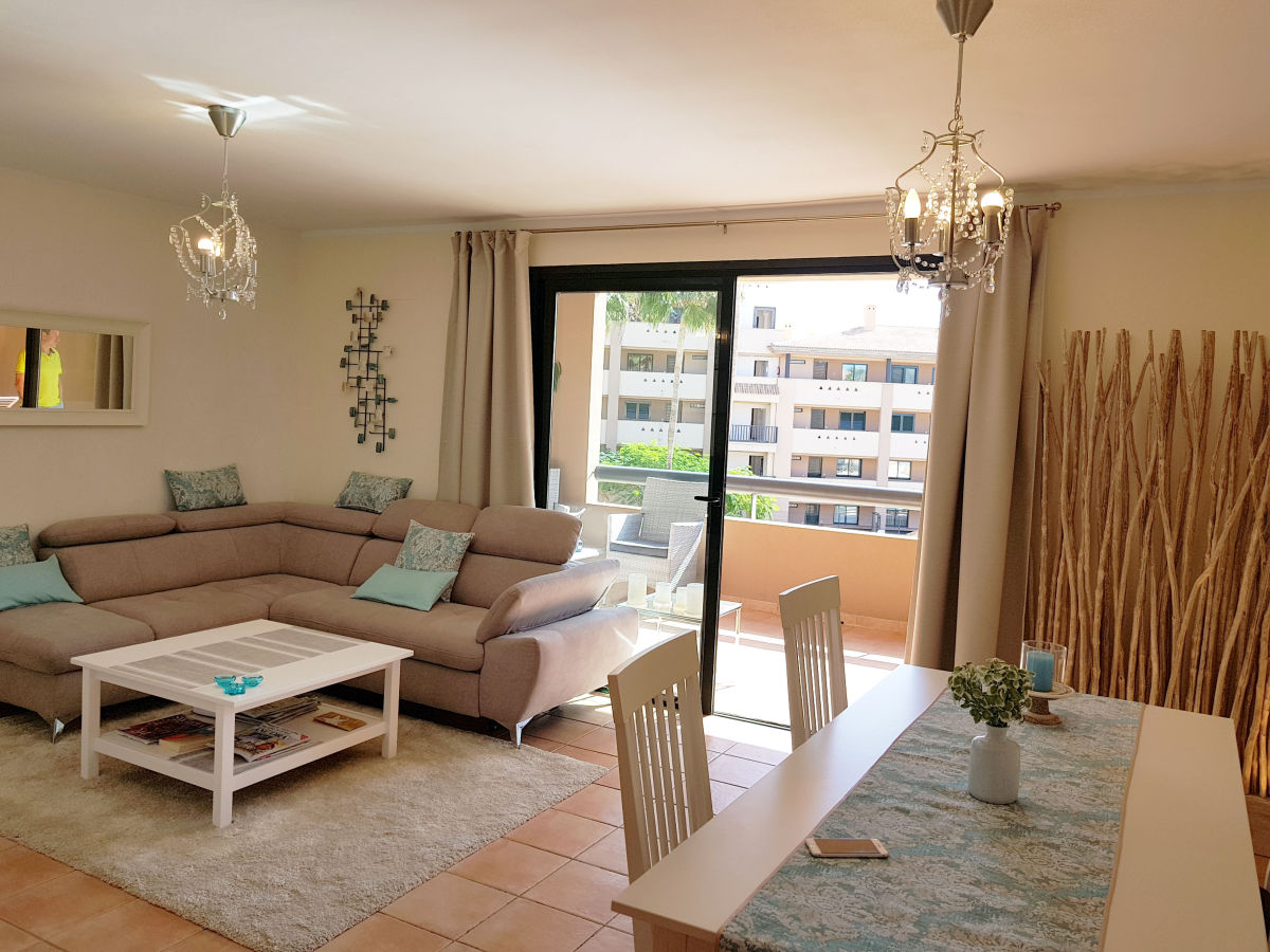 estera apartments holiday apartment oasis adeje company canartours frau estera apartments holiday apartment oasis adeje company canartours frau