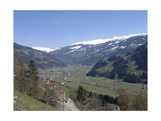 Blick nach Zell am Ziller