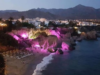 Lichtershow am Strand von Nerja