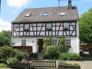 Holiday apartment in the Guesthouse Bauernstube - Irmenach - image1