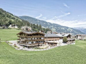 Boerderij Modern ingericht appartement in Tirol met een skiberging - Hippach - image1