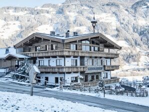 Farmhouse Modern Farm House in Schwendau Balcony - Hippach - image1