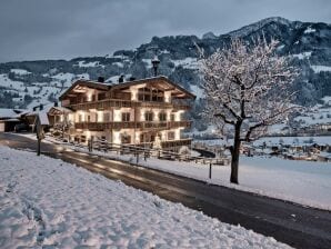 Bauernhof Modernes Bauernhaus mit Balkon in Schwendau - Hippach - image1