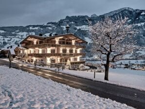 Casa rural en Schwendau, guardaesquís, balcón y calefacción - hippach - image1