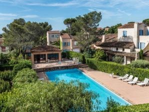 Apartamento de vacaciones "Le Poisson Bleu con área de piscina, en una ubicación de ensueño" - San Rafael - image1