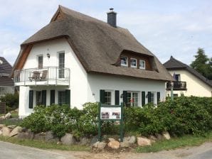 Ferienwohnung Reetdachhaus am Bodden Wohnung EG - Middelhagen - image1