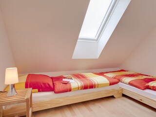 Kinderschlafzimmer Wohnung 2 Oben