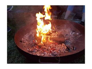 gemütliches Feuer Abendstunden