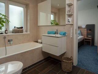 Großes heller Duschbad I