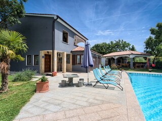 Villa Valtura Buitenaudio-opname 10