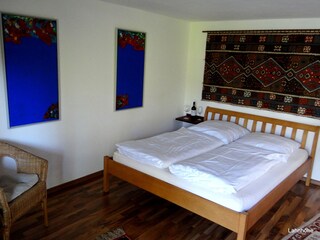 Schlafzimmer 1 mit Doppelbett