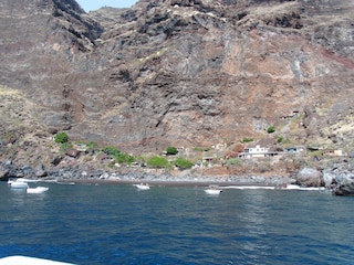 Boat trip with a beach stop