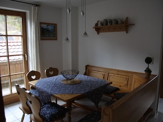 Eßecke mit Holzofen